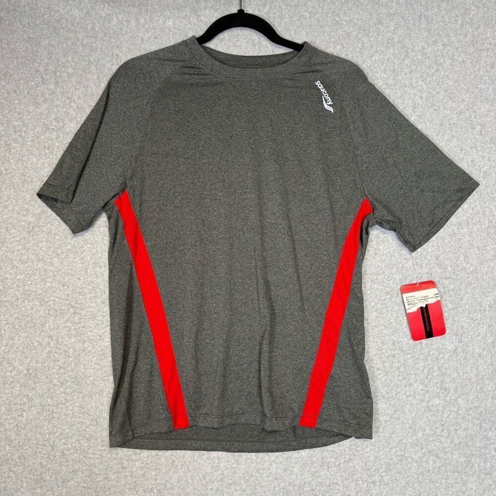 Brand New Saucony Men's Size Small On the Run Revel Short Sleeve T-Shirt Grey